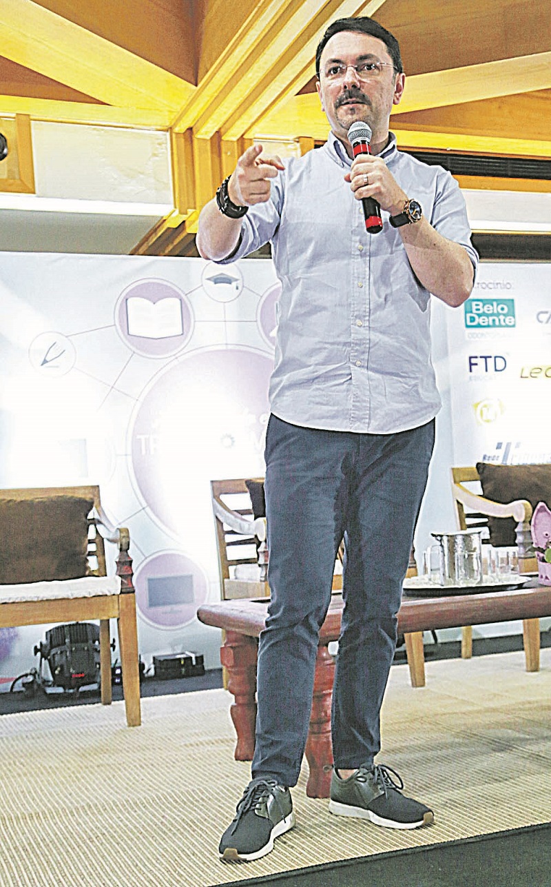 Rossandro Klinjey afirma que pais terceirizam a educação dos filhos (Foto: Jefferson Rocio)