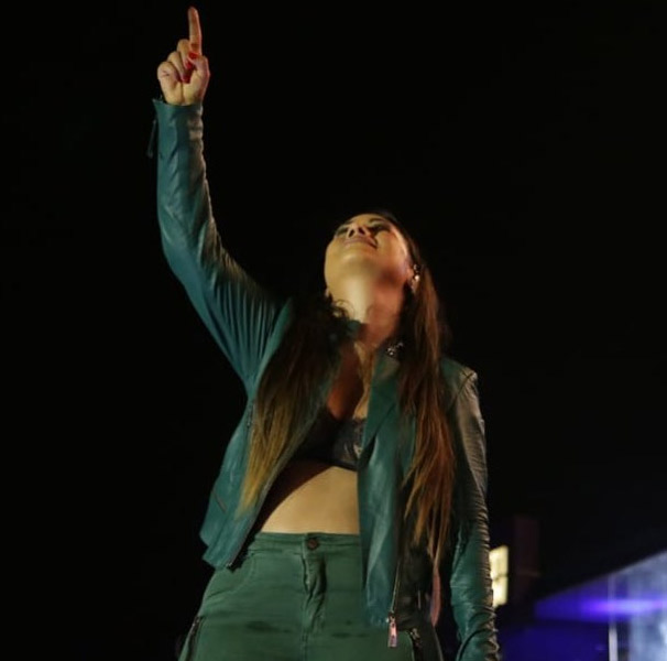 Cantora Simone fez seu último show antes da pausa em Niterói (Foto: Reprodução / Instagram)