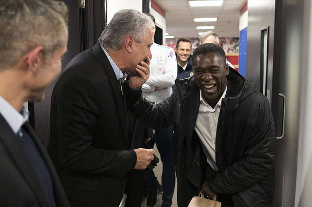 Tite elogiou o trabalho de Seedorf (Foto: Lucas Figueiredo/CBF)