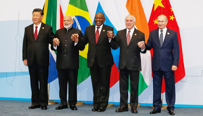 Presidente da República, Michel Temer posa para foto de família dos Chefes de Estado e Governo do BRICS (Foto: Cesar Itiberê / PR - 26/07/2018)