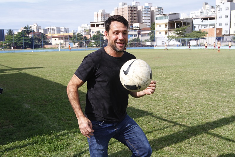 Ex-jogador da Tiva, Rossato já treinou a equipe em 2017 (Foto: Leone Iglesias/ AT/ 23/08/18)