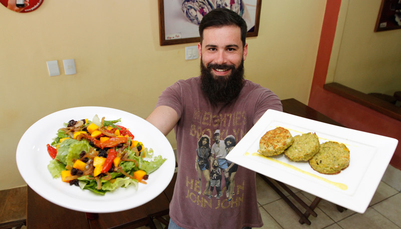 O publicitário Alexandre Carneiro, 37, emagreceu 40 quilos em seis meses com alimentação saudável e exercícios físicos (Foto: Fábio Nunes / AT)