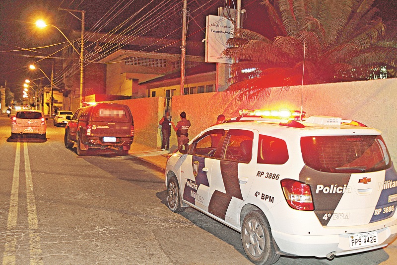 Escola Estadual Florentino Avidos, no Ibes, Vila Velha, onde ocorreu a discussão durante planejamento de aula (Foto: Leonardo Bicalho - 17/08/2017)