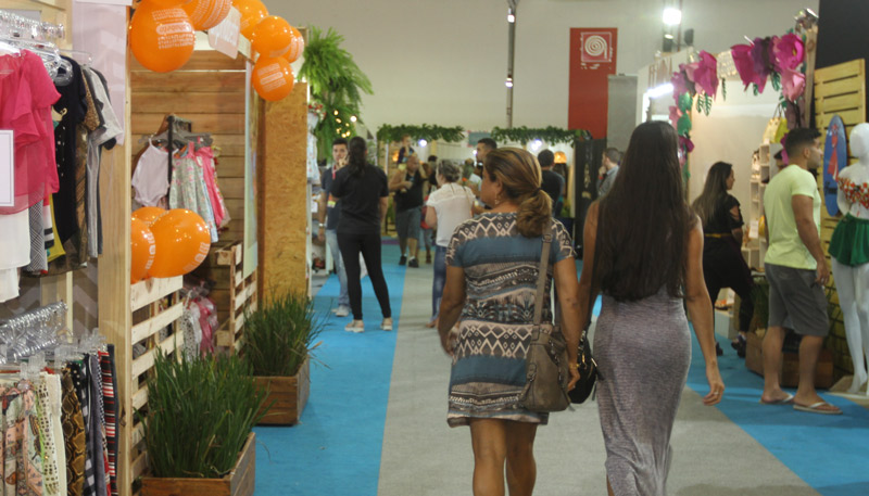 A feira começou nesta quarta-feira, no Pavilhão de Carapina (Foto: Dayana Souza / AT - 17/05/2018)