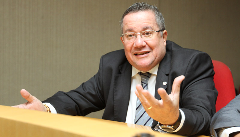 O presidente da OAB-ES, Homero Mafra, indicou a advogada do caso (Foto: Antônio Moreira / AT - 16/08/2018)