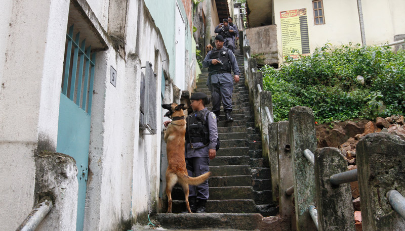 Operação durante a quarta-feira, em Vitória (Foto: Fábio Nunes / AT - 31/10/2018)