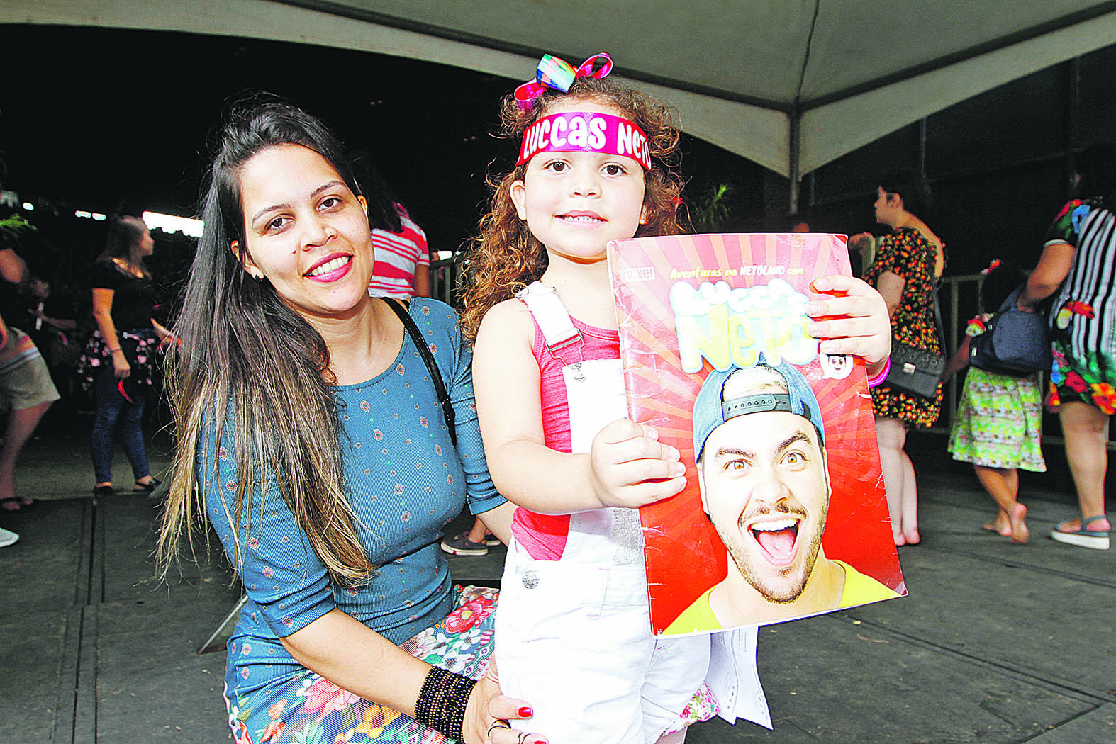 A pequena Beatriz Rocha, de 4 anos, ganhou o ingresso surpresa da mãe Francielle Rocha, 29, para ver o ídolo, mas descobriu o prêmio a caminho do show. “Contaram para ela”, disse a mãe (Foto: Beto Morais/AT - 26/11/2018)