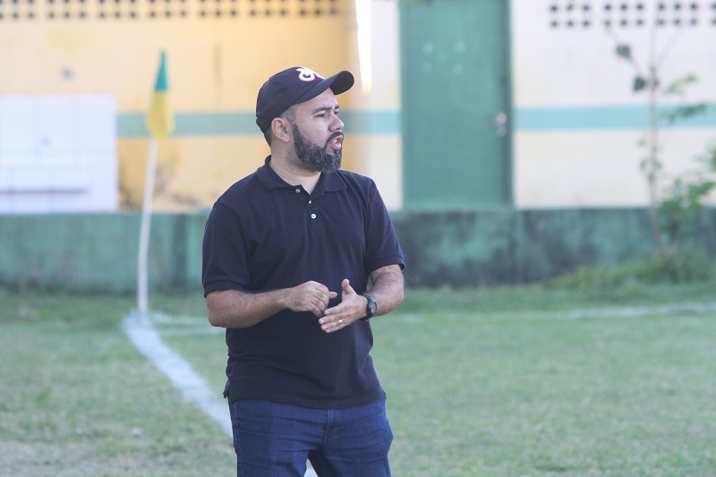 Cleiton Marcelino tenta levar o Serra para a Série C (Foto: Beto Morais/ AT/ 29/07/2018)