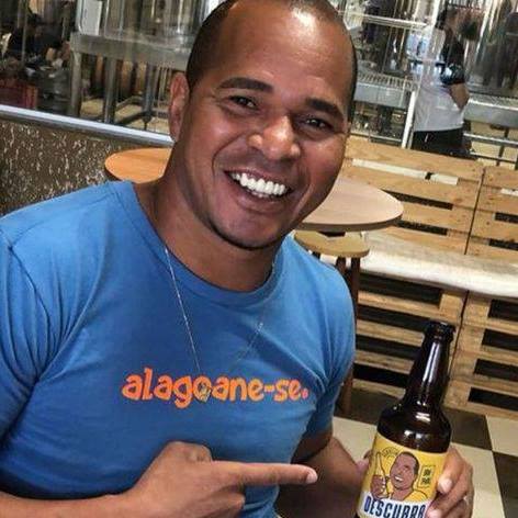 Atacante Aloísio Chulapa pode voltar aos gramados (Foto: Facebook Oficial)
