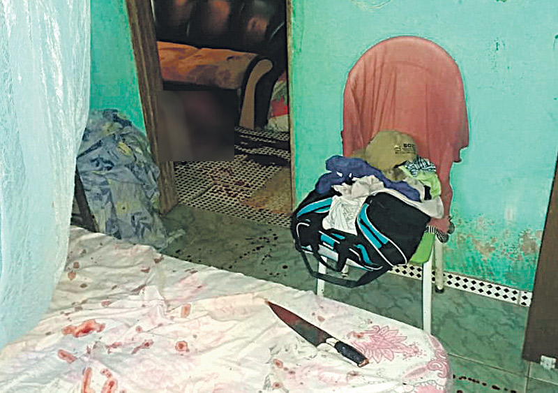 No quarto do aposentado, a faca usada no crime (Foto: Roberta Bourguignon / AT - 15/12/2018)