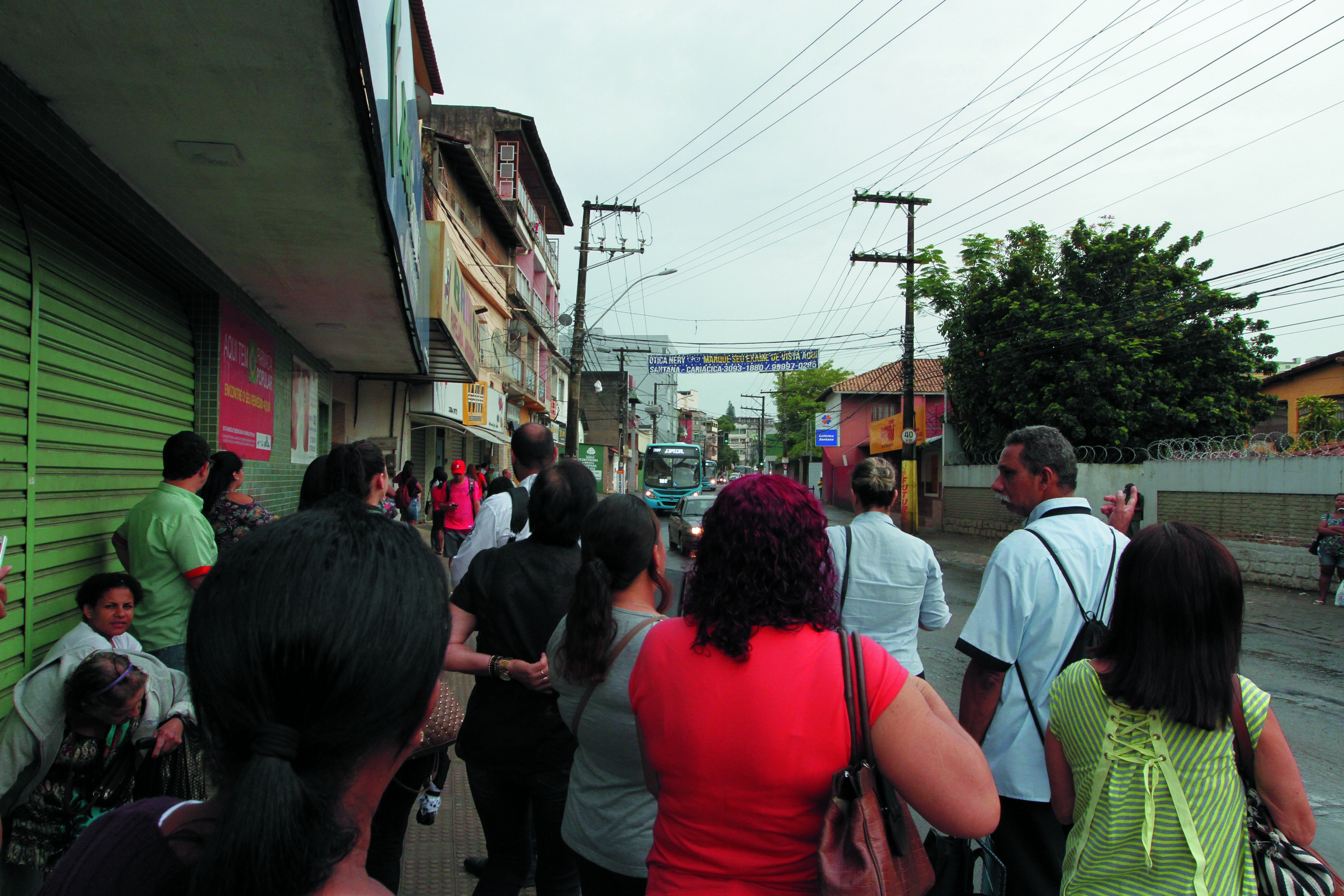 Ponto de ônibus em Santana, Cariacica. (Foto: Fábio Nunes)
