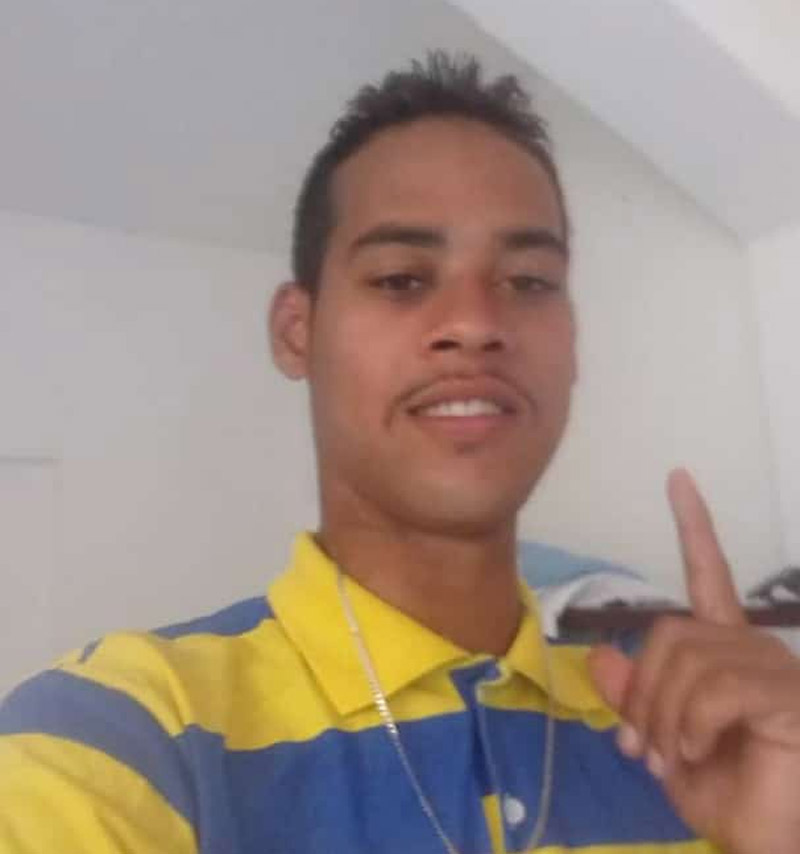 Hamilton Júnior conduzia a moto e morreu no local do acidente (Foto: Acervo Pessoal)