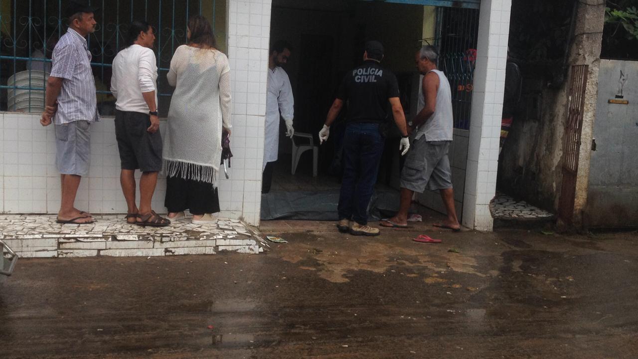 Mecânico assassinado em bar (Foto: Kananda Natielly)