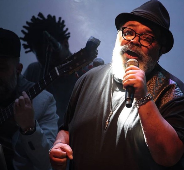Jorge Aragão vai se apresentar em palco de 360 graus no Embrazado (Foto: Arquivo Pessoal/Instagram/Jorge Aragão/@jerominhofernandes)