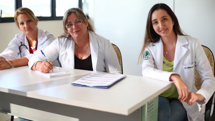Mais de 10.205 médicos formados no exterior já completaram a inscrição no programa (Foto: Divulgação/Prefeitura de Suzano SP)