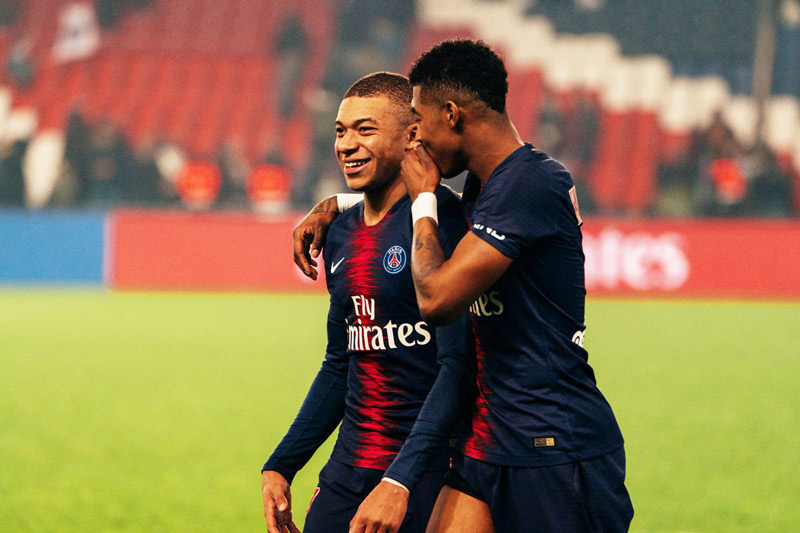 Mbappe é atacante do Paris Saint Germain (Foto: Twitter@psg_inside)