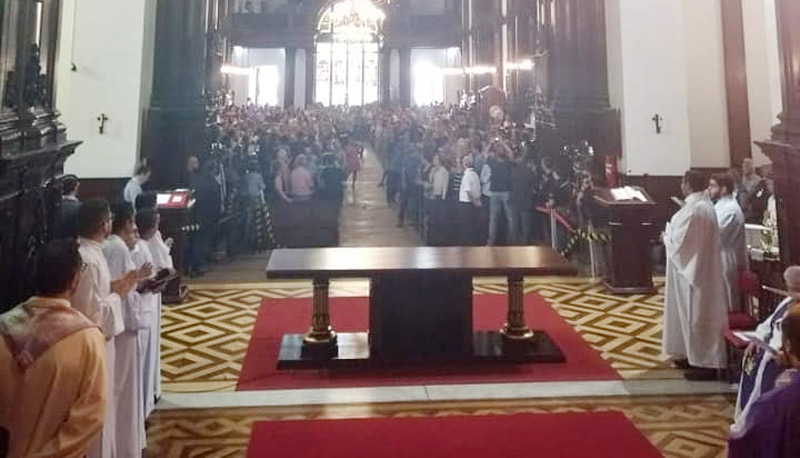 Missa foi celebrada no mesmo lugar onde quatro pessoas foram assassinadas nesta terça-feira (Foto: Divulgação / Facebook - Arquidiocese de Campinas)