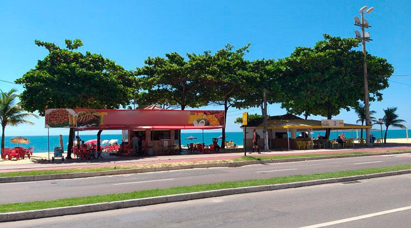 Praia de Itaparica, em Vila Velha: decisão sobre quiosques fica para 2020 (Foto: Rovena Cruz / PMVV)