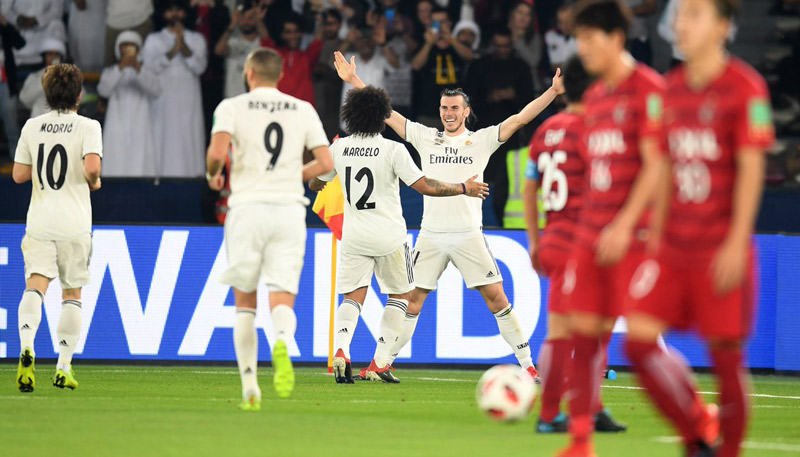 Bale comemora um de seus três gols na vitória desta quinta (Foto: Assessoria / Twitter Fifa)