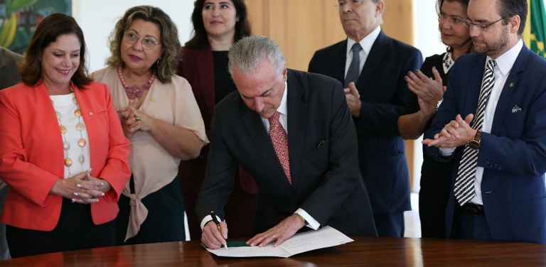 Temer sanciona quatro leis de proteção às mulheres. (Foto: Marcos Corrêa/PR)