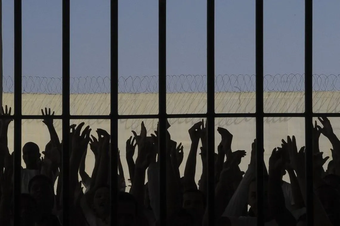 Imagem ilustrativa da imagem STJ autoriza soltura de todos os presos que não têm dinheiro para pagar fiança