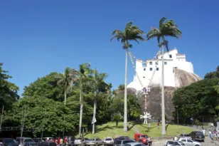 Imagem ilustrativa da imagem Convento da Penha celebra missa pelos mortos hoje