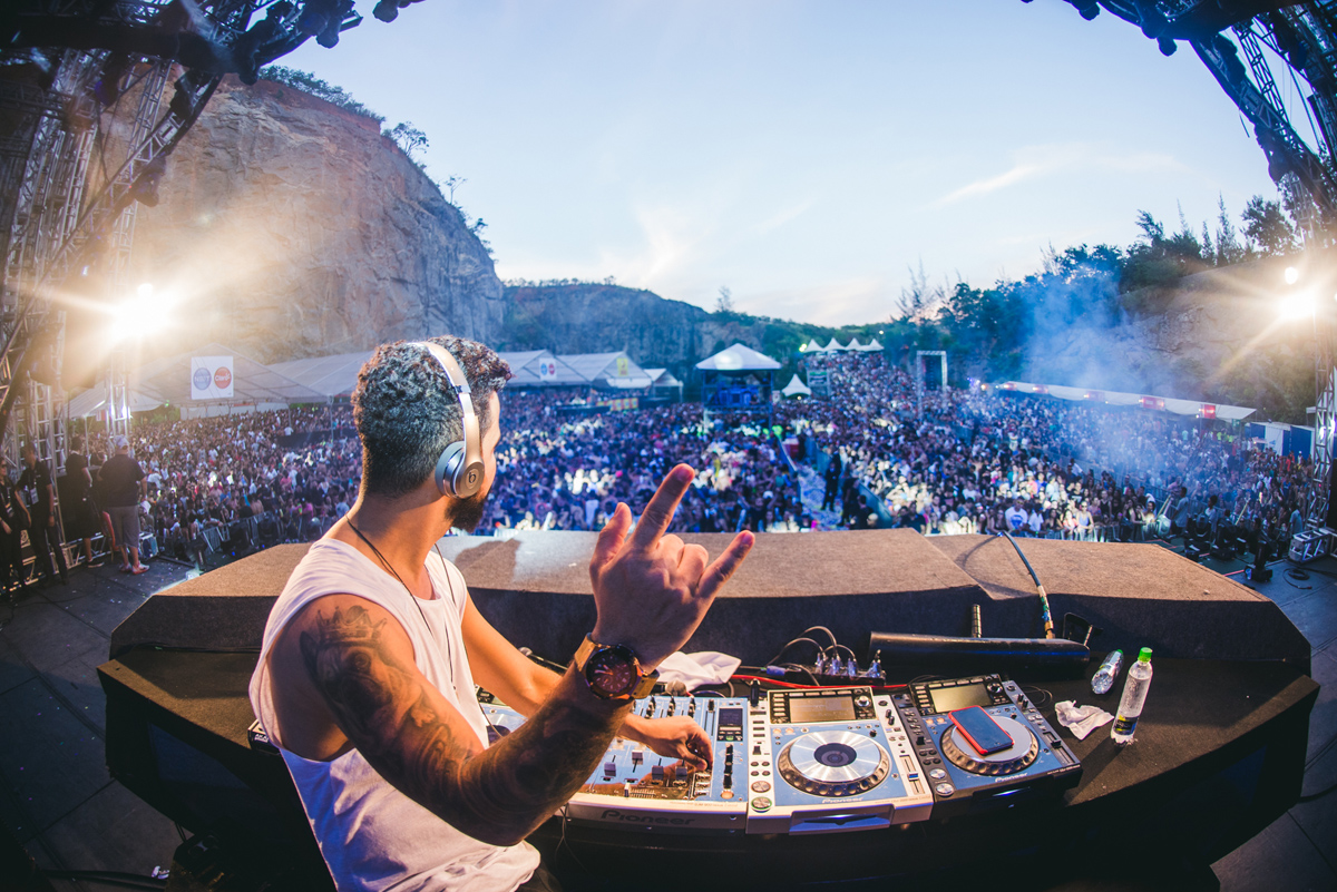 (Foto: Divulgação/Facebook Oficial Dennis DJ)
