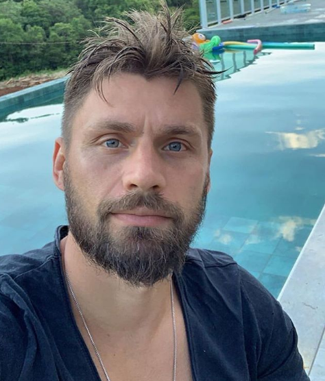 Rafael Sobis mostrou todo seu descontentamento com a derrota do Inter para o Grêmio (Foto: Divulgação/Instagram )