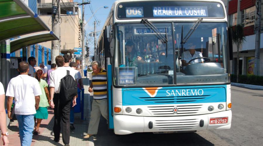 Ônibus do Sistema Municipal de Transportes Urbanos de Vila Velha. (Foto: Comunicação/PMVV)