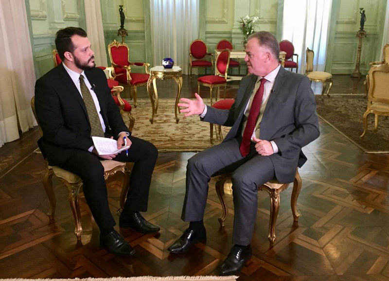 George Bitti entrevistou o governador Renato Casagrande nesta quarta-feira (Foto: Leandro Oliveira / TV Tribuna)