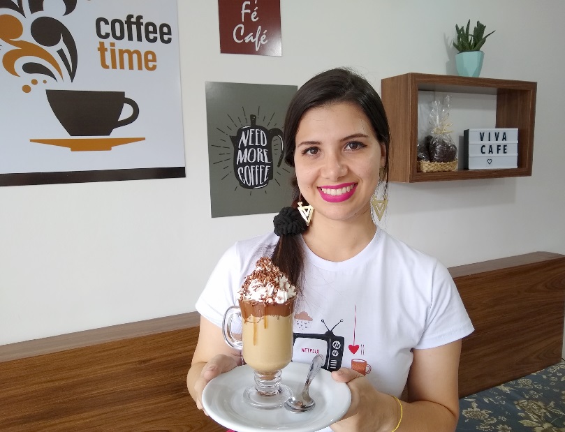 A empresária Natália Sant'Ana Loureiro Camilo, 31 anos, no Viva Café (Foto: Roberta Bourguignon/AT)