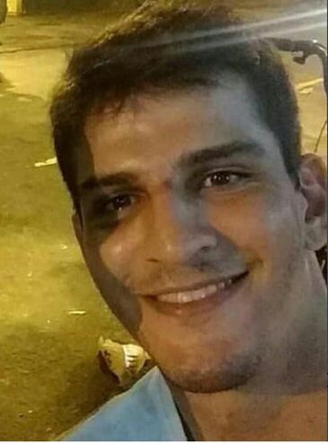 Vinicius Batista Serra, 27 anos, é acusado de espancar a paisagista Elaine Perez Caparróz no primeiro encontro. (Foto: Reprodução/Redes Sociais)
