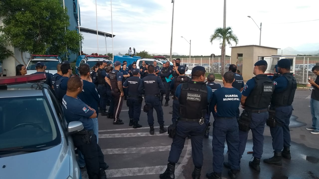 Agentes da guarda municipal reunidos em Assembleia no Centro de Operações. (Foto: Divulgação)