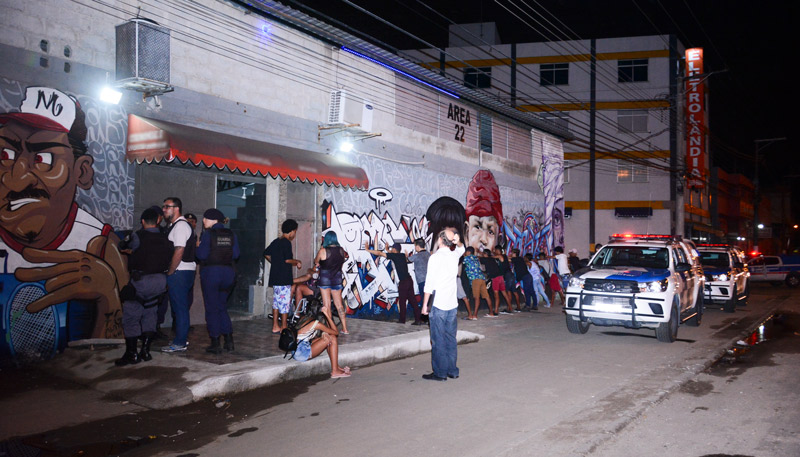 Um cerimonial foi autuado pela fiscalização do município (Foto: Félix Falcão Semcom/PMVV)