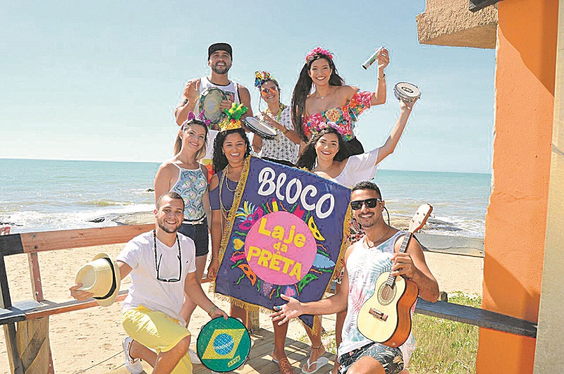Bloco Laje da Prêta sai pelas ruas de Marataízes no sábado de Carnaval, às 20 horas, com os integrantes fantasiados. Este ano, o tema da festa será circo. O bloco costuma arrastar mais de 800 foliões (Foto: Alessandro de Paula)