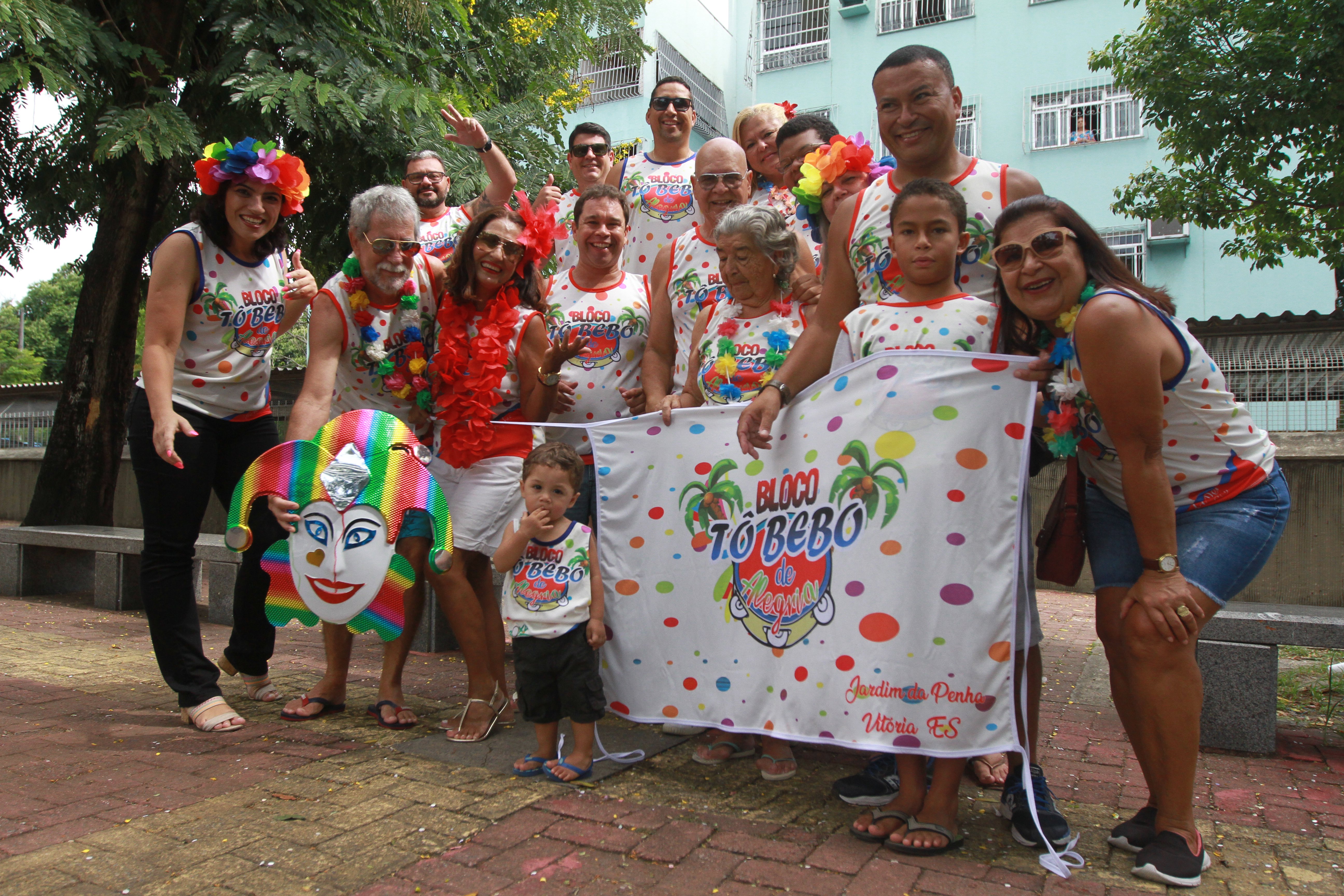 Integrantes do bloco Tô Bebo prometem muita  alegria  hoje nas ruas de Jardim da Penha, a partir das  11h30. (Foto: Dayana Souza/AT)
