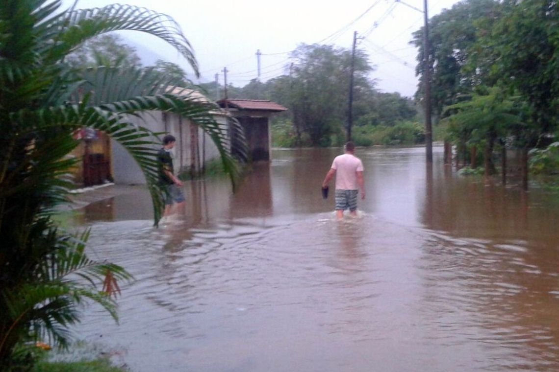 A cidade segue em alerta, com chuva forte desde terça (Foto: Prefeitura de Angra dos Reis/ Divulgação)