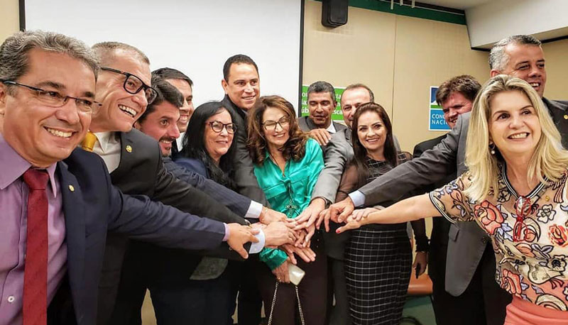 Deputados e Senadores da bancada capixaba se reuniram nesta quarta-feira (Foto: Divulgação / Facebook Da Vitória)