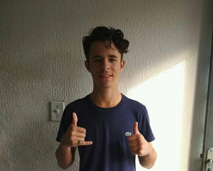 Gabriel Hoffmann , de 15 anos, tentava atravessar a lagoa de uma margem a outra. (Foto: Acervo da família)
