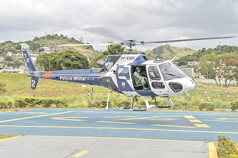 Militares vão tentar voar hoje (Foto: Hélio Filho/Secom)