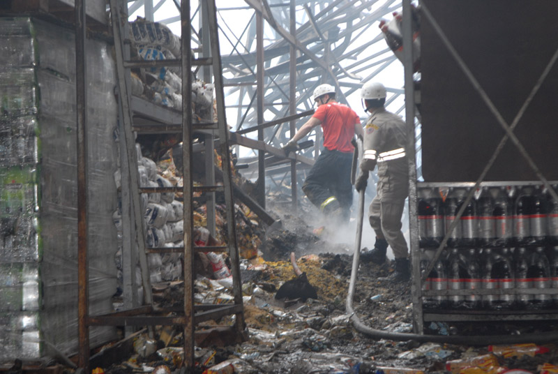Juiz entendeu que, por culpa exclusiva do supermercado, houve incêndio afetando a residência dos moradores (Foto: Leone Iglesias / Arquivo AT - 12/08/2012)