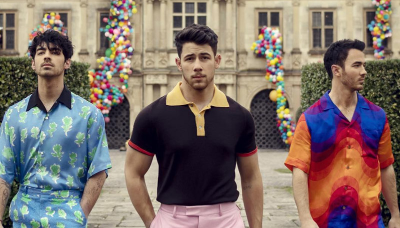 Irmãos divulgaram a notícia sobre a nova música nas redes sociais (Foto: Reprodução / Instagram)