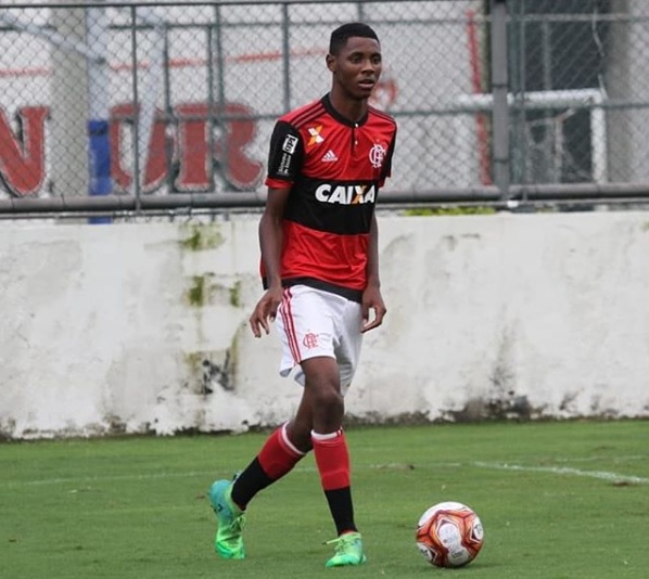 Jonathan Ventura tem 15 anos e está em estado gravíssimo. (Foto: Reprodução/Instagram)