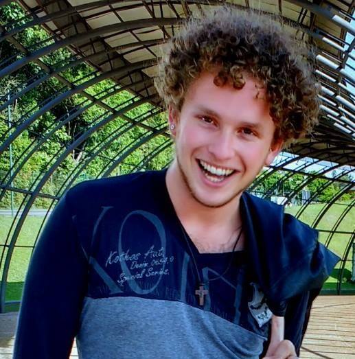 Em sua redes sociais, amigos e parentes lamentavam a sua morte repentina (Foto: Reprodução/ Facebook)