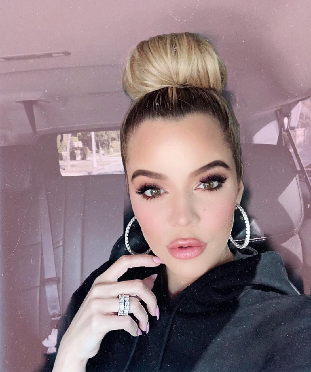 Khloe (Foto: Reprodução/ Instagram @khloekardashian)