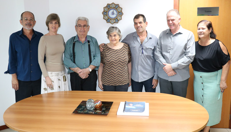 Nova secretária tomou posse nesta quinta-feira (Foto: Divulgação / Secti)