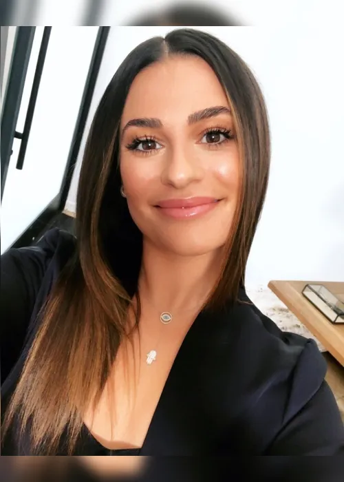 Imagem ilustrativa da imagem Lea Michele é acusada de transfobia por atriz, após ser apontada por suposto racismo