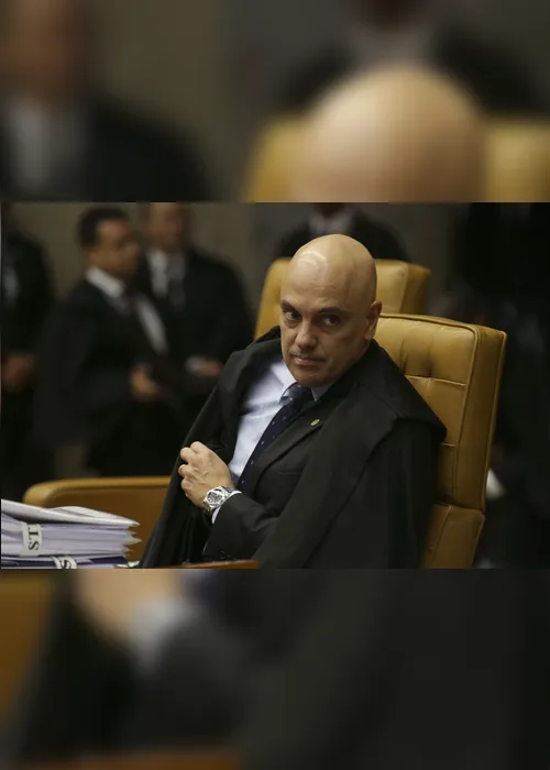 Imagem ilustrativa da imagem Moraes manda bloquear contas de bolsonaristas no Twitter fora do país