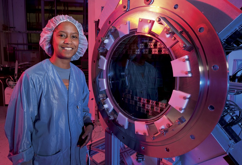Marcelle Soares-Santos é formada em Física pela Ufes com mestrado e doutorado em Astronomia na USP (Foto: Acervo pessoal)