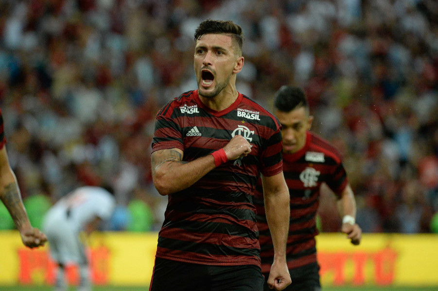 De Arrascaeta comemorando gol (Foto: Alexandre Vidal / Flamengo)